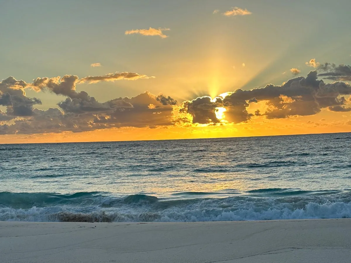 Town Beach, Hope Town Settlement